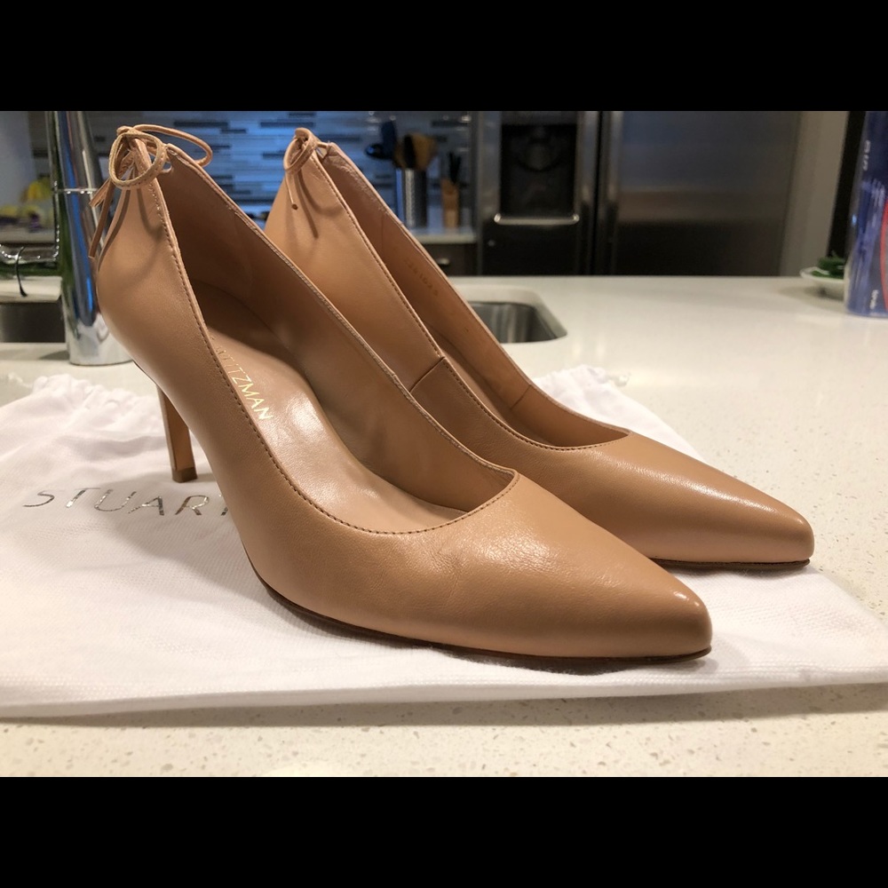 Stuart Weitzman Peekamid Beige Pumps